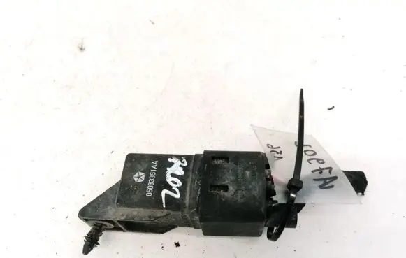 Dodge Journey Glow plug pre-heat relay 05033351AA 0281003040