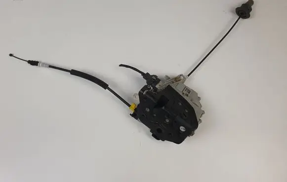 Audi A5 Sportback 8TA Rear door lock 8K0839016D