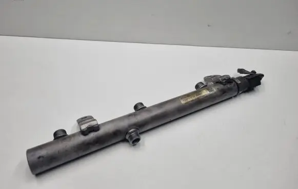 Chrysler 300 - 300C Fuel main line pipe 5175610AA