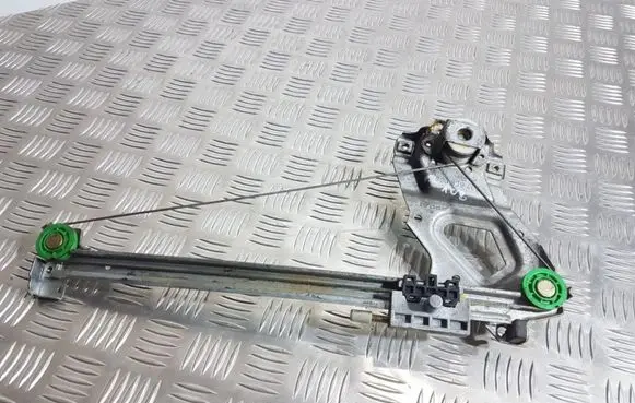 Rear door manual window regulator