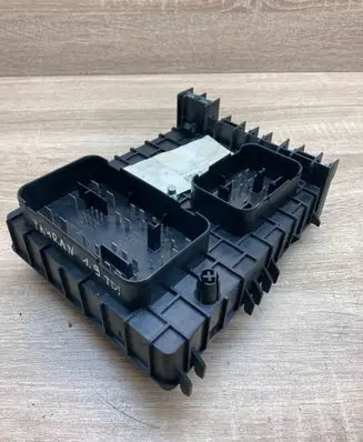 Volkswagen Golf V Fuse module 1K0937124H 0414307041E