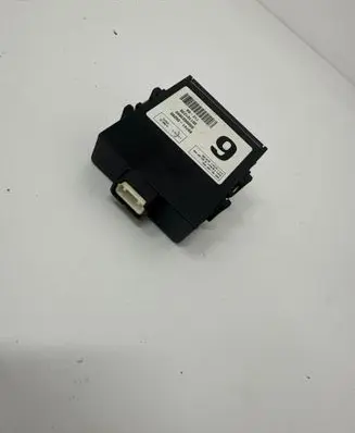 Toyota Avensis T270 Door central lock control unit/module 8974105090 001101239 S000003660