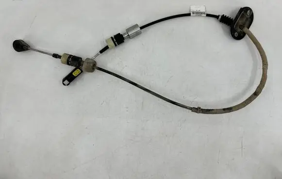 Volvo V70 Gear shift cable linkage 31259082
