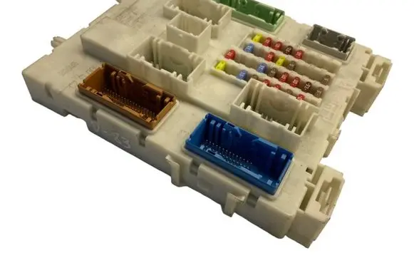 Volvo V40 Fuse module 31412887 8594127194