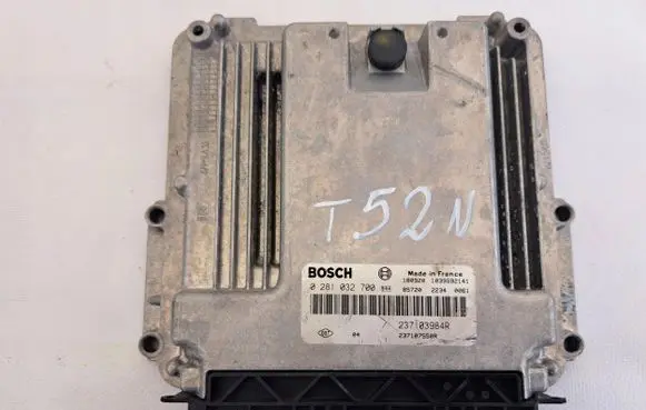 Renault Trafic III (X82) Engine control unit/module ECU