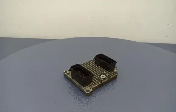 Opel Vectra C Engine control unit/module ECU 55352666