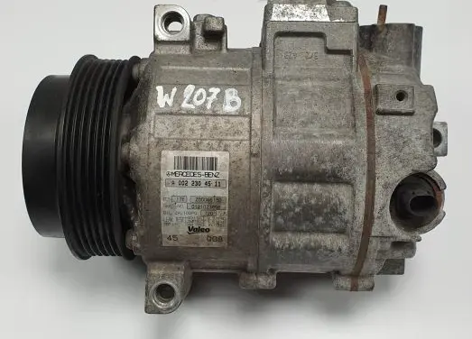 Mercedes-Benz E C207 W207 Air conditioning (A/C) compressor (pump) A0022304511