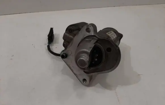 Volvo V40 Starter motor 30644972