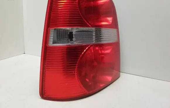 Volkswagen Touran I Rear/tail lights 1T0945095 1T0945095p 1T0945111