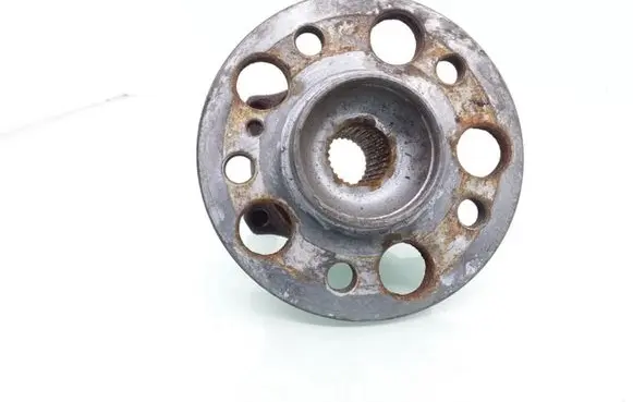 Mercedes-Benz E W212 Rear wheel hub