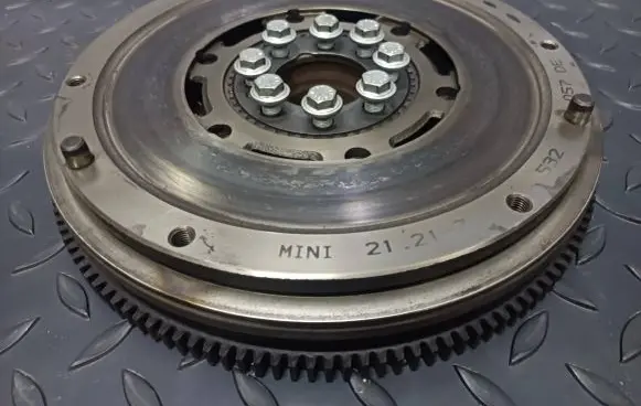 Mini One - Cooper R50 - 53 Flywheel 7532057
