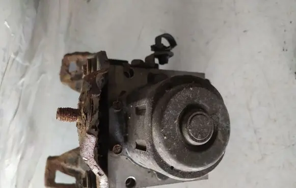 Toyota Corolla E110 ABS Pump FIB0220074 4451012260 8LI7A