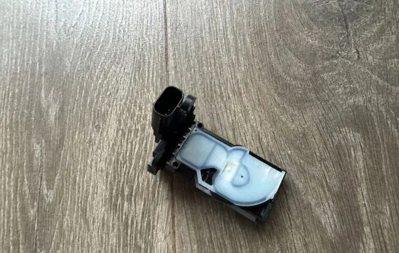 Toyota C-HR II Other devices 22204F2010