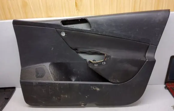 Volkswagen PASSAT B6 Front door card panel trim 1K0947419A 3C1867012