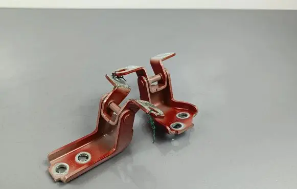 Suzuki SX4 S-Cross Front door hinge set 