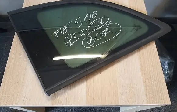 Fiat 500 Rear side window 