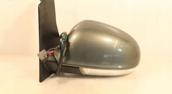 Volkswagen Golf Plus Front door electric wing mirror E1010836