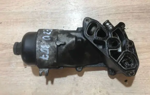 Peugeot 307 Oil filter cover 6610786