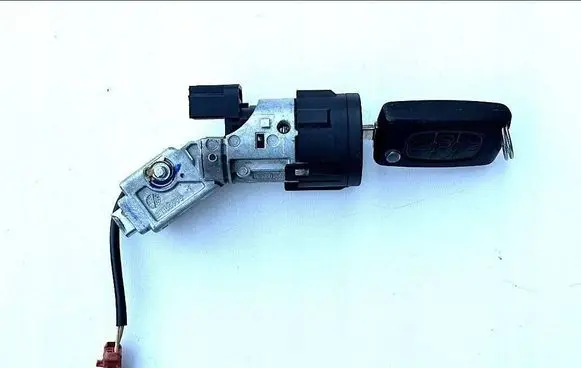 Citroen C4 II Ignition lock E1105995