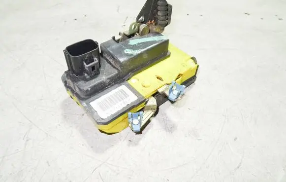 Volvo S80 Front door lock 9141702