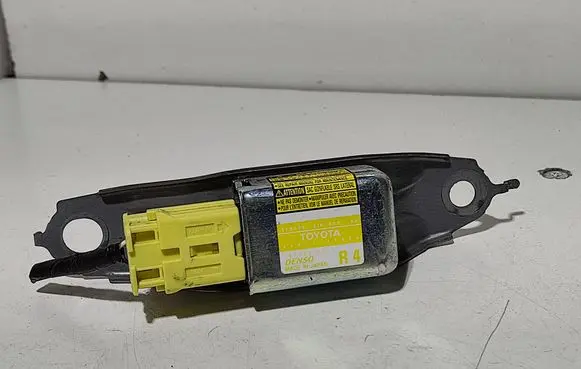 Toyota Prius (XW20) Airbag deployment crash/impact sensor 8983347030