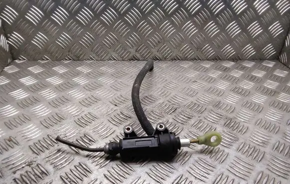 Clutch slave cylinder