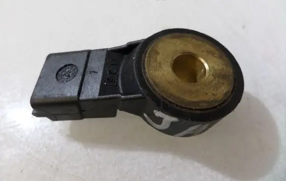 Detonation knock sensor