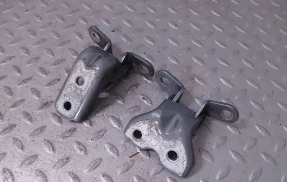 Front door hinge set