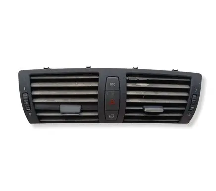 BMW 1 E81 E87 Dash center air vent grill 7059189 6945603