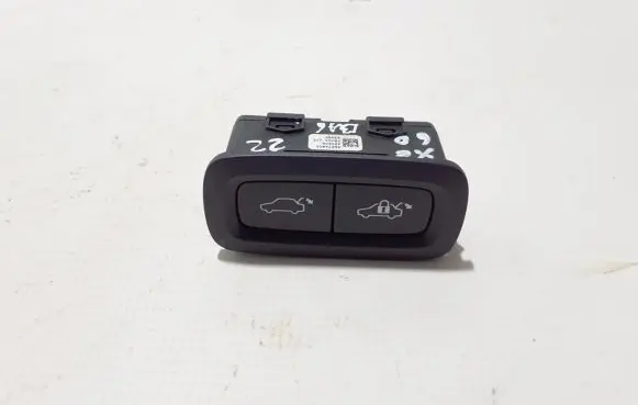 Volvo XC60 Tailgate opening switch 31674801
