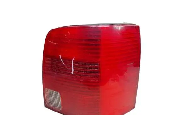 Volkswagen PASSAT B5 Rear/tail lights 156270KAS 156270