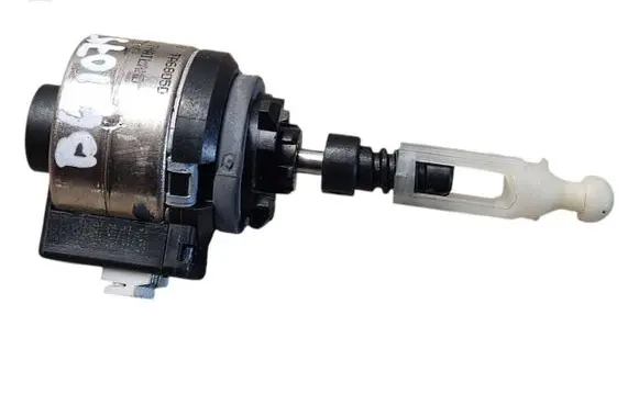 Volkswagen PASSAT B6 Headlight level adjustment motor PL35L024VLBB 89022080