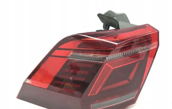 Volkswagen Tiguan Allspace Rear/tail lights 5NA945207J