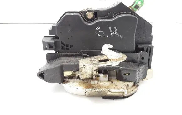 Mitsubishi Lancer Rear door lock