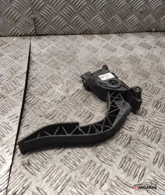 Audi A5 8T 8F Accelerator throttle pedal 8k1721523a