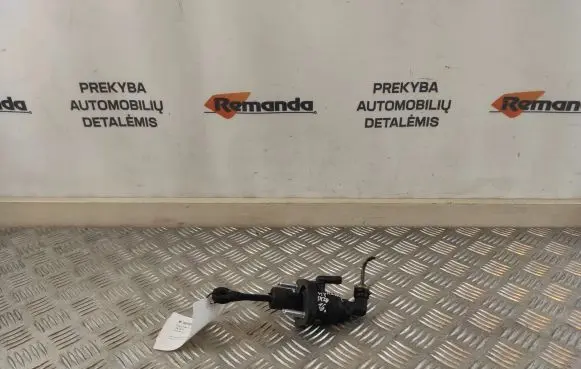 Hyundai ix20 Clutch master cylinder