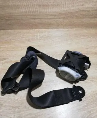 BMW X5 E70 Middle seatbelt (rear) S2716104209K