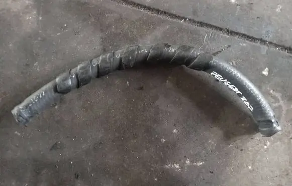 Peugeot 307 LP gas line/pipe/hose 67r-0100225