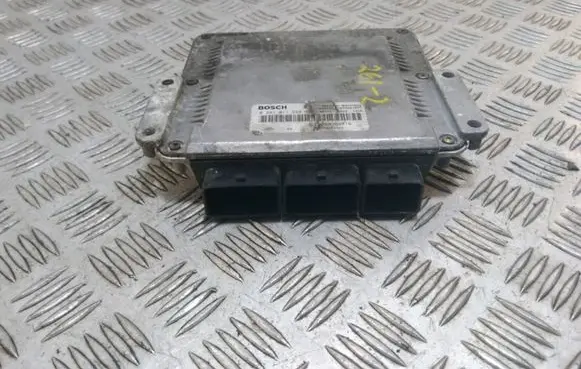 Renault Megane II Engine control unit/module 8200309316 0281011324