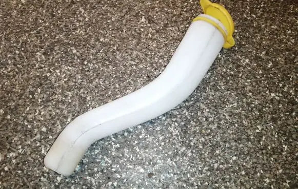 Opel Corsa E Window washer liquid tank fill tube 13182830