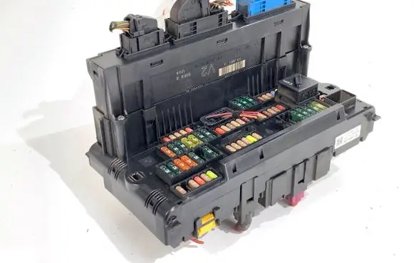 BMW 5 F10 F11 Fuse box set 9210861