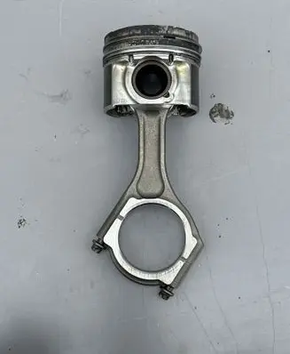 Subaru XV I Piston with connecting rod