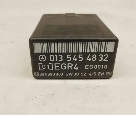 Mercedes-Benz E W124 Other relay 0135454832 A0135454832