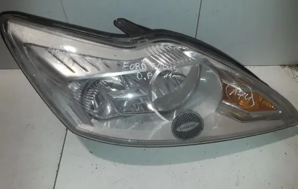 Ford Focus Headlight/headlamp M5113N060