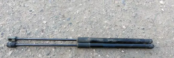 Skoda Fabia Mk3 (NJ) Tailgate strut SKODA-FABIA-III