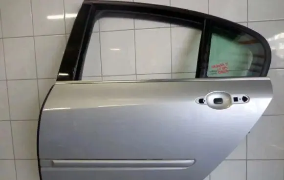 Renault Laguna III Front door