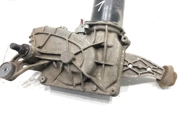 Front wiper linkage and motor