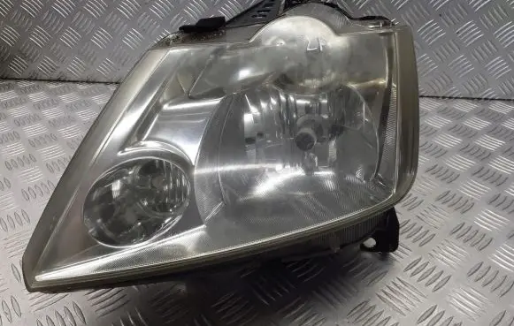 Renault Modus Headlight/headlamp 8200652043