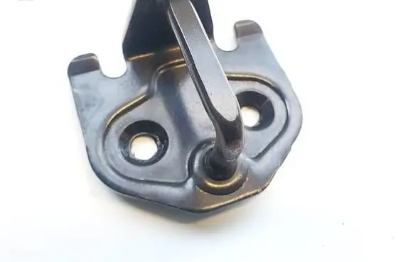 Ford Kuga I Rear door lock loop/hook striker 3M51R21982BF