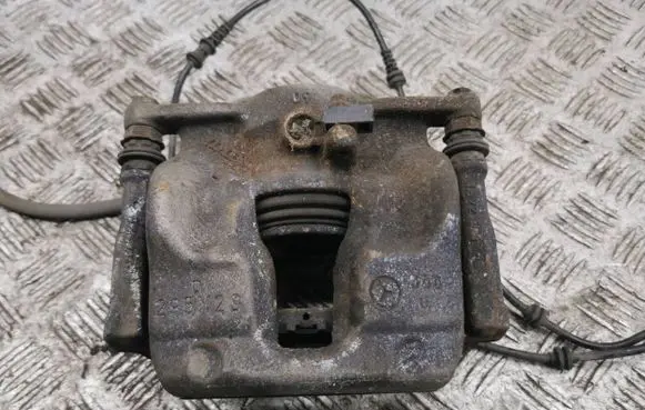Mercedes-Benz B W246 W242 Front brake caliper